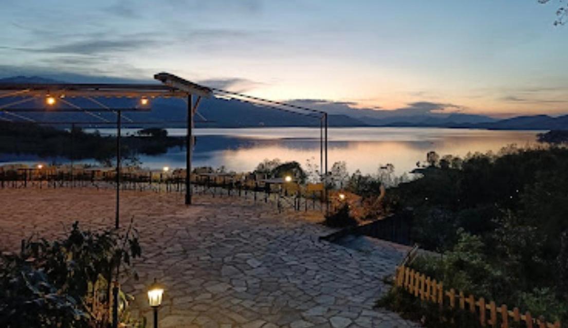 Ξενώνας Παρατηρητήριο Υπερώον Agios Athanasios  Esterno foto
